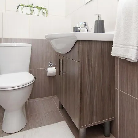 Apartment Prtha304 *